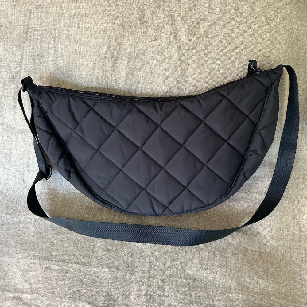 Uniqlo Black Quilted Crossbody Bag